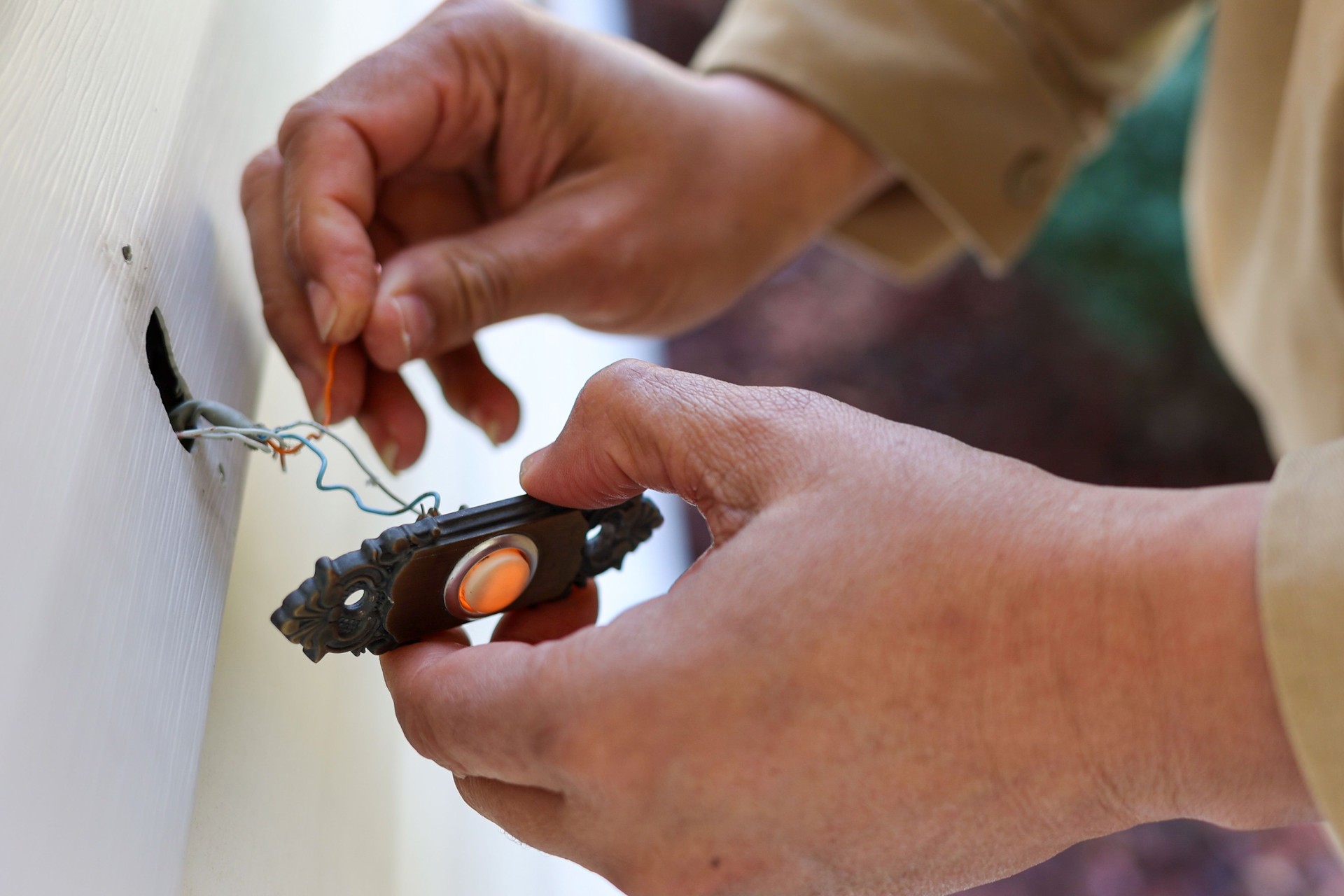 Repairing a broken doorbell